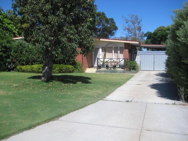 5 Detling Court, Kelmscott WA 6111