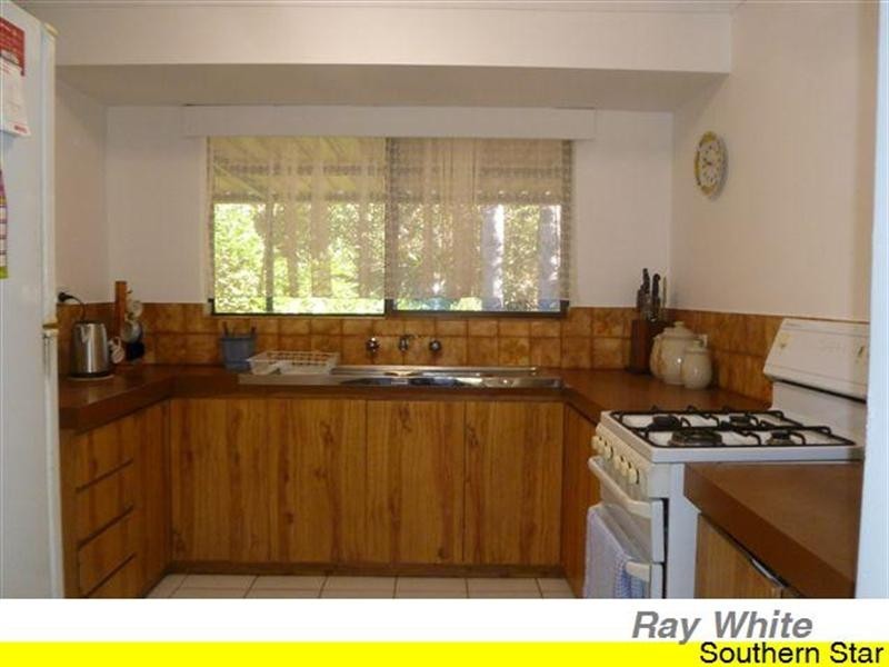 6 Cowra Court, Armadale WA 6112