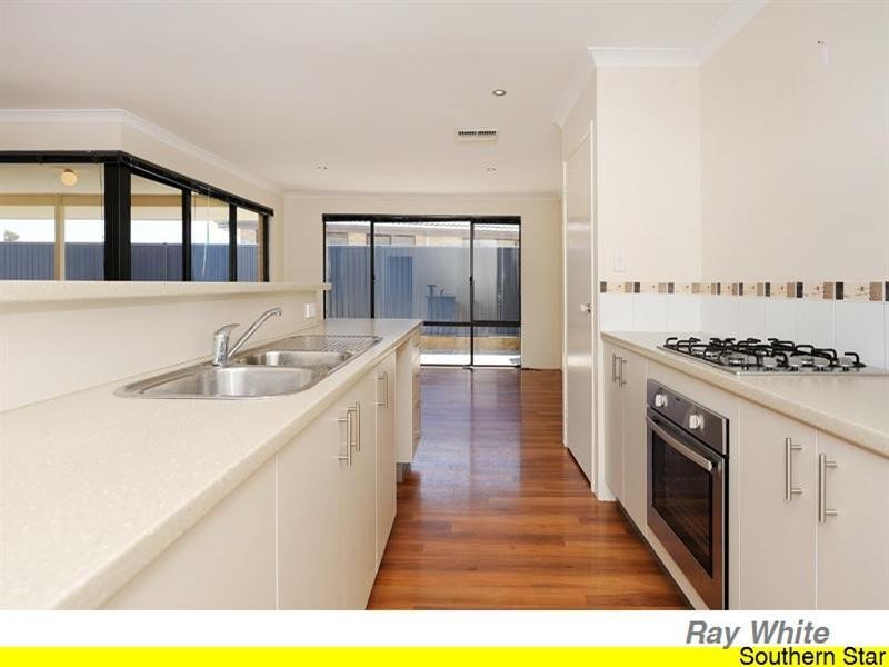 19 Quinine Crescent, Byford WA 6122