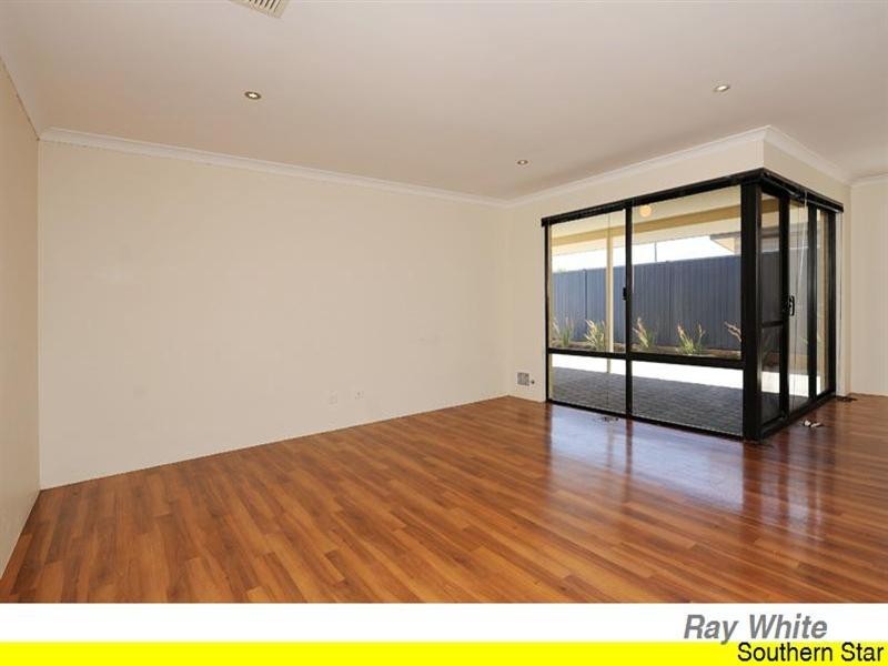 19 Quinine Crescent, Byford WA 6122