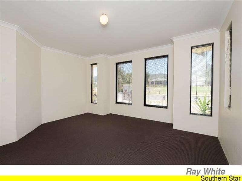 19 Quinine Crescent, Byford WA 6122