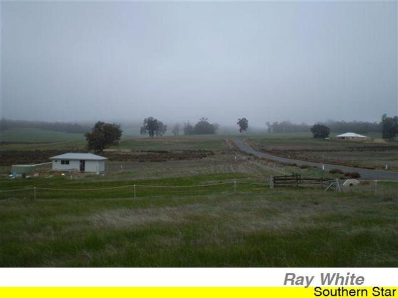 18 Mellows Road, Wandering WA 6308