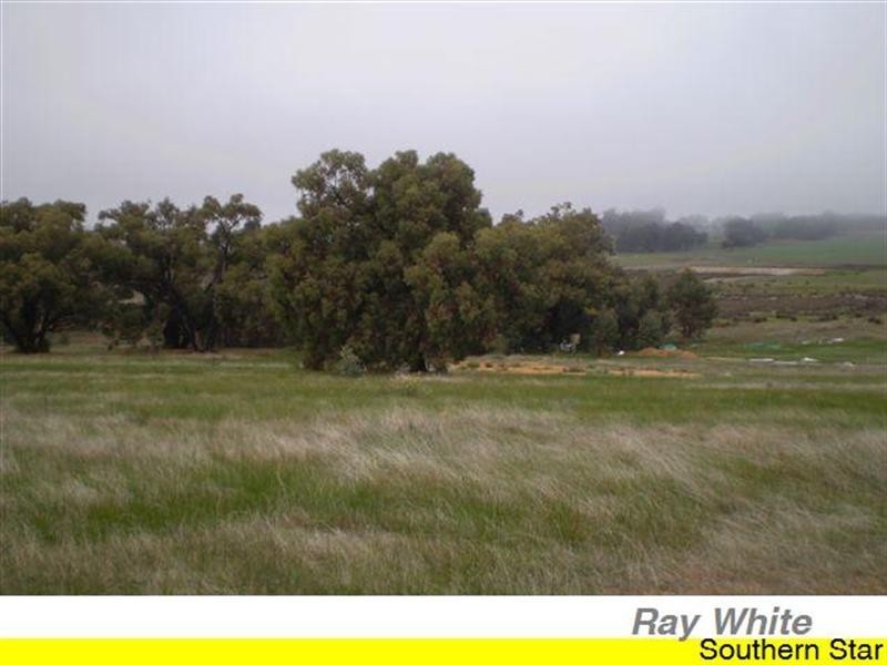 18 Mellows Road, Wandering WA 6308