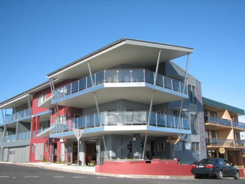 4,6 Clarence Street, Yamba NSW 2464