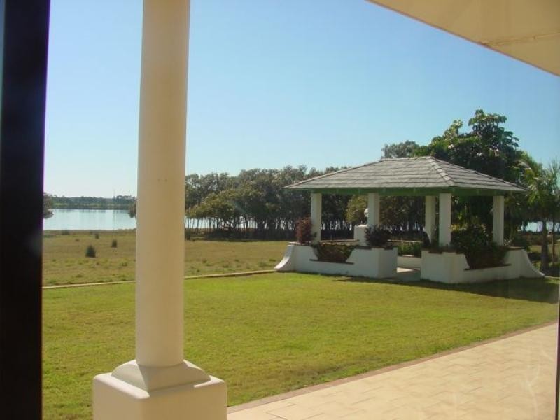 417 School Road, Palmers Island NSW 2463