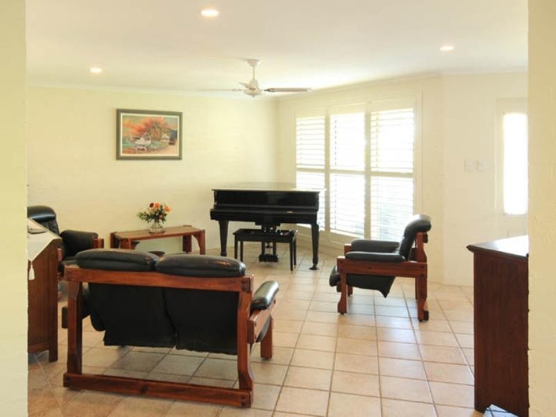 28 Admiralty Court, Yamba NSW 2464