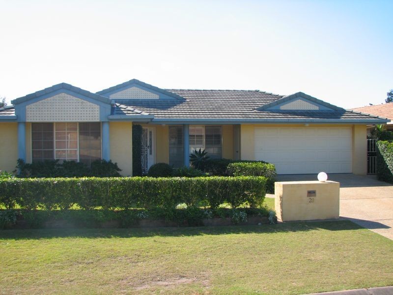 28 Admiralty Court, Yamba NSW 2464