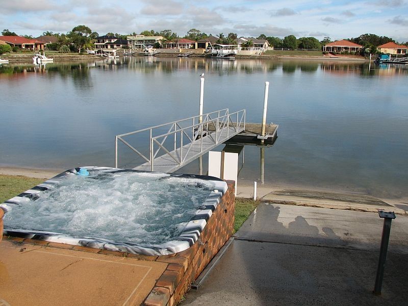 25 The Peninsula, Yamba NSW 2464