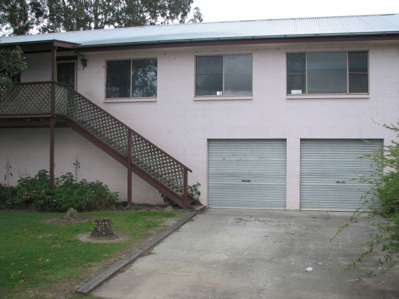 8 Dalley Street, Palmers Island NSW 2463