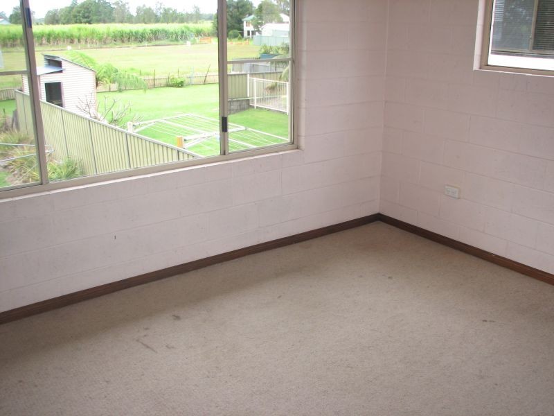 8 Dalley Street, Palmers Island NSW 2463