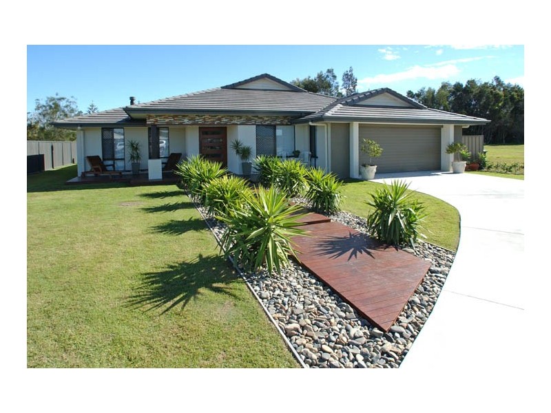 49 William Avenue, Yamba NSW 2464