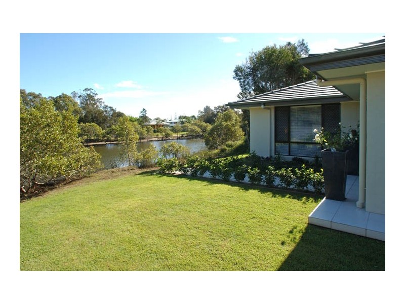 49 William Avenue, Yamba NSW 2464