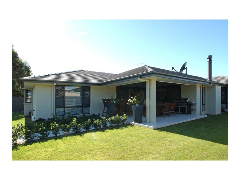 49 William Avenue, Yamba NSW 2464