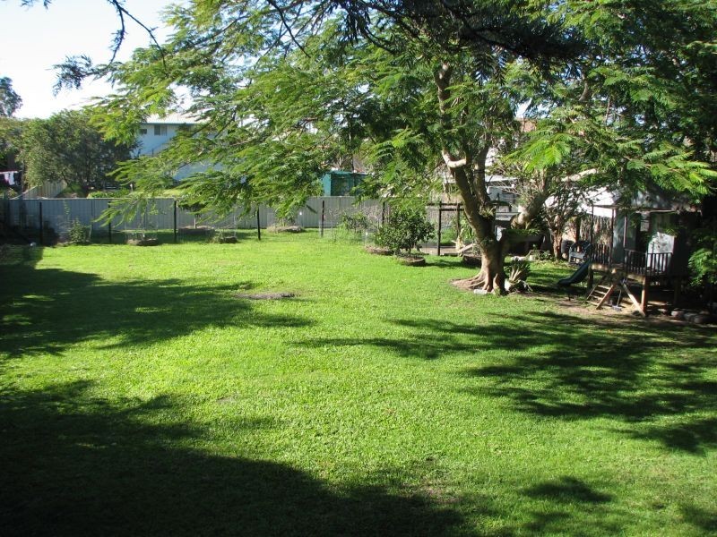 6 Carrington Street, Palmers Island NSW 2463