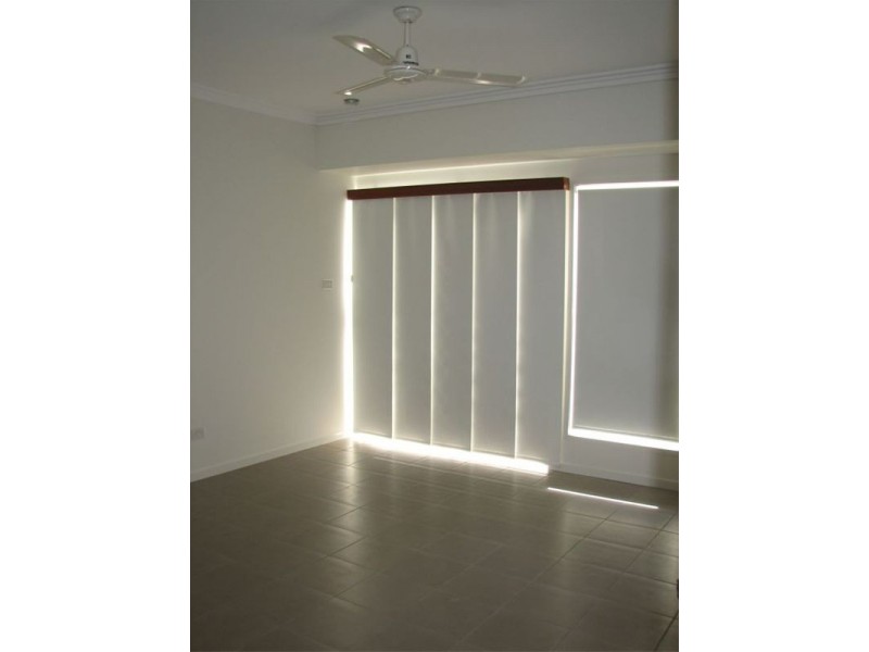 2/76 Yamba Street, Yamba NSW 2464