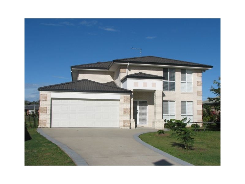 13 Newport Circuit, Yamba NSW 2464