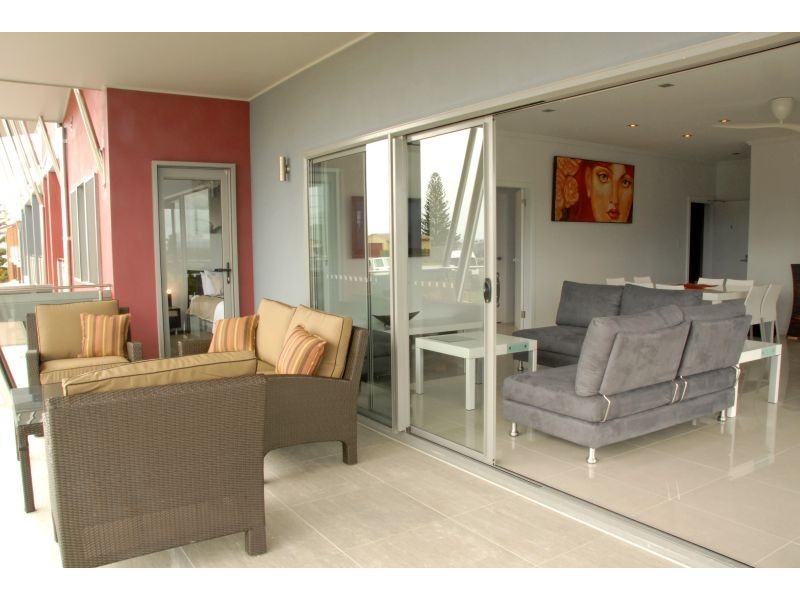 1/6 Clarence Street, Yamba NSW 2464