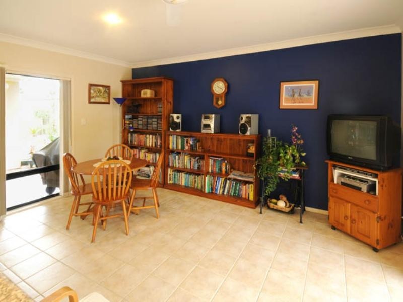 35 Oceania Drive, Yamba NSW 2464