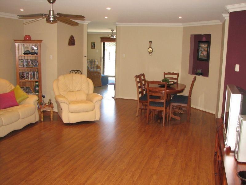 8 Bayview Drive, Yamba NSW 2464