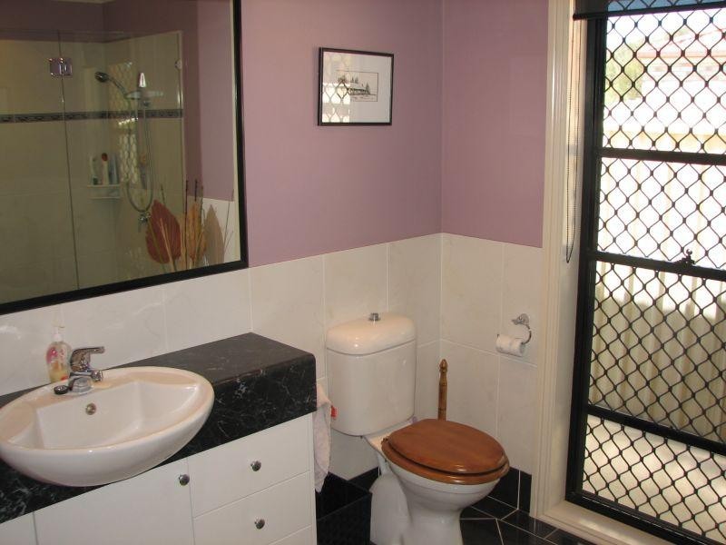 8 Bayview Drive, Yamba NSW 2464