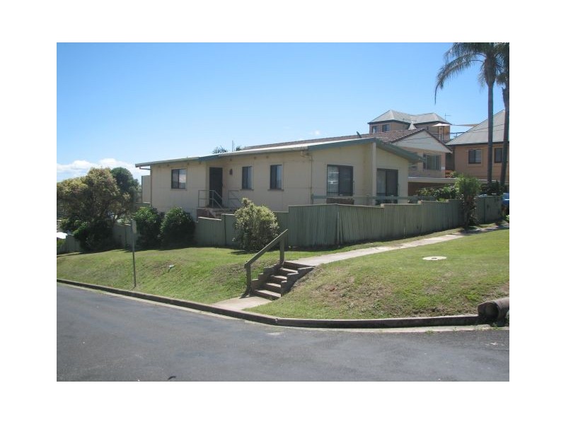 13 Clarence Street, Yamba NSW 2464