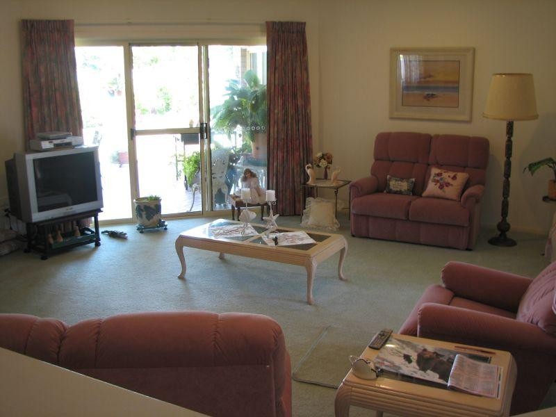 22 Admiralty Court, Yamba NSW 2464