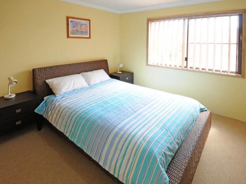 4/12 Pacific Parade, Yamba NSW 2464