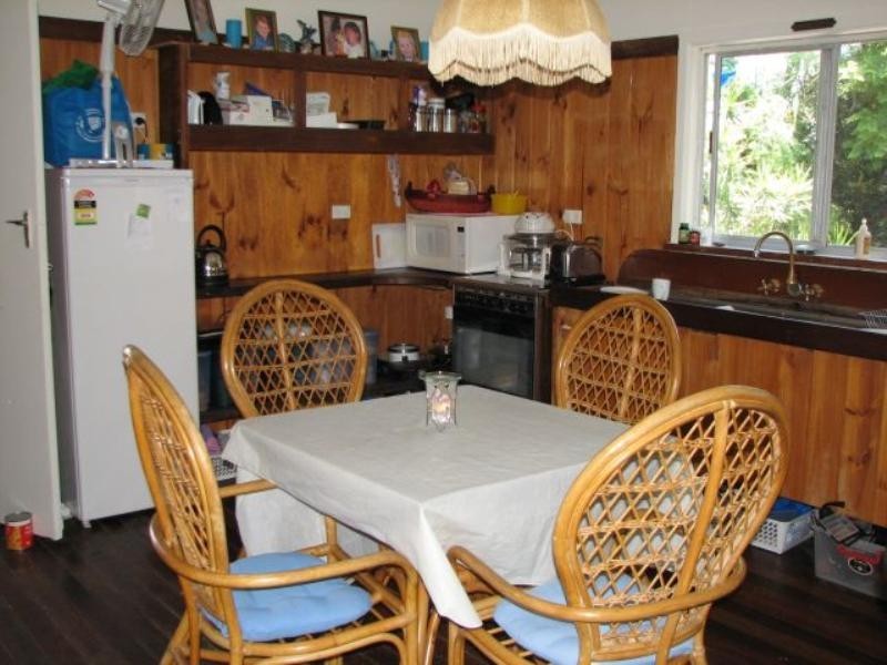 10 River Street, Palmers Island NSW 2463