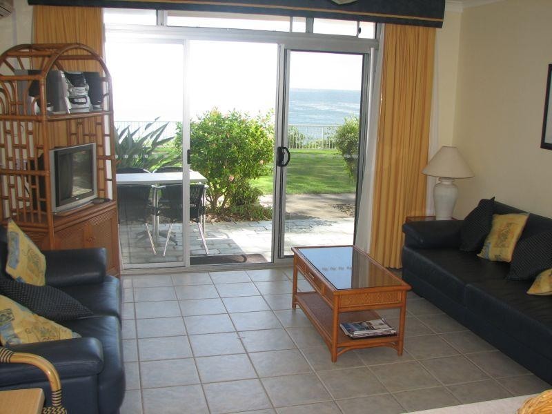 1/1 Queen Street, Yamba NSW 2464