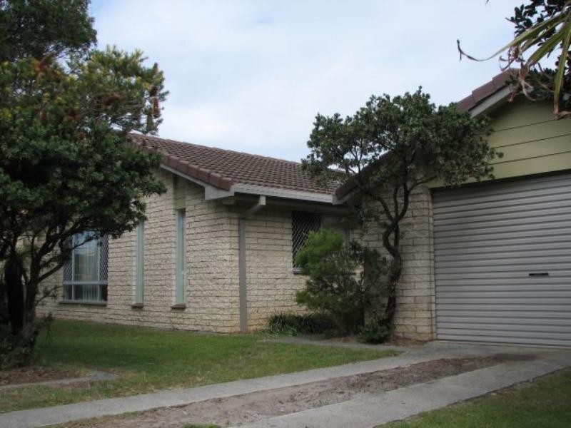 9 Harwood Street, Yamba NSW 2464