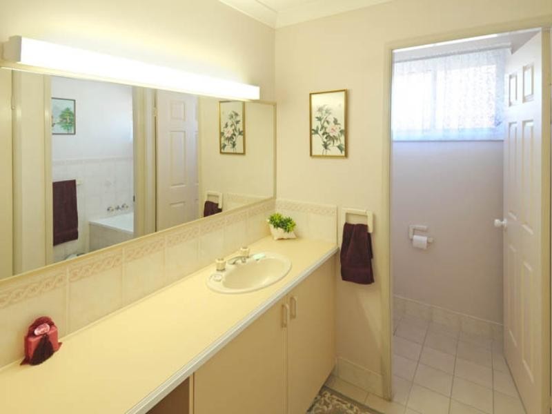 2/59 Osprey Drive, Yamba NSW 2464