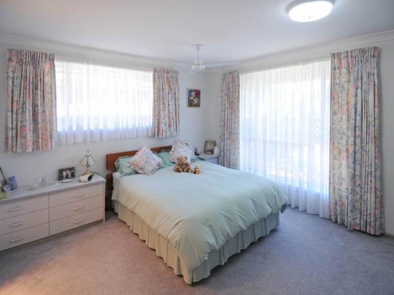 6 Admiralty Court, Yamba NSW 2464