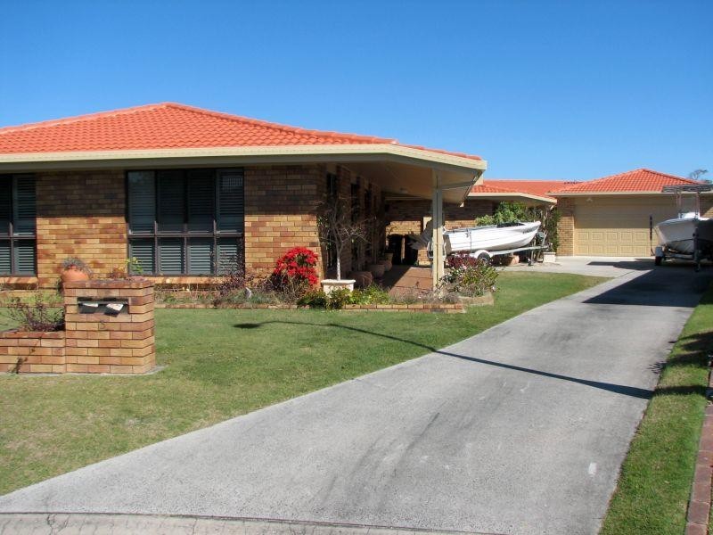 3 The Anchorage, Yamba NSW 2464