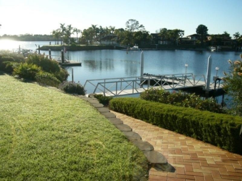 14 Edgewater Close, Yamba NSW 2464