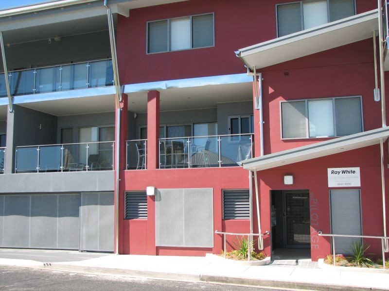 2/6 Clarence Street, Yamba NSW 2464