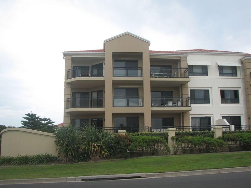 Unit 40/20-21 Pacific Parade, Yamba NSW 2464