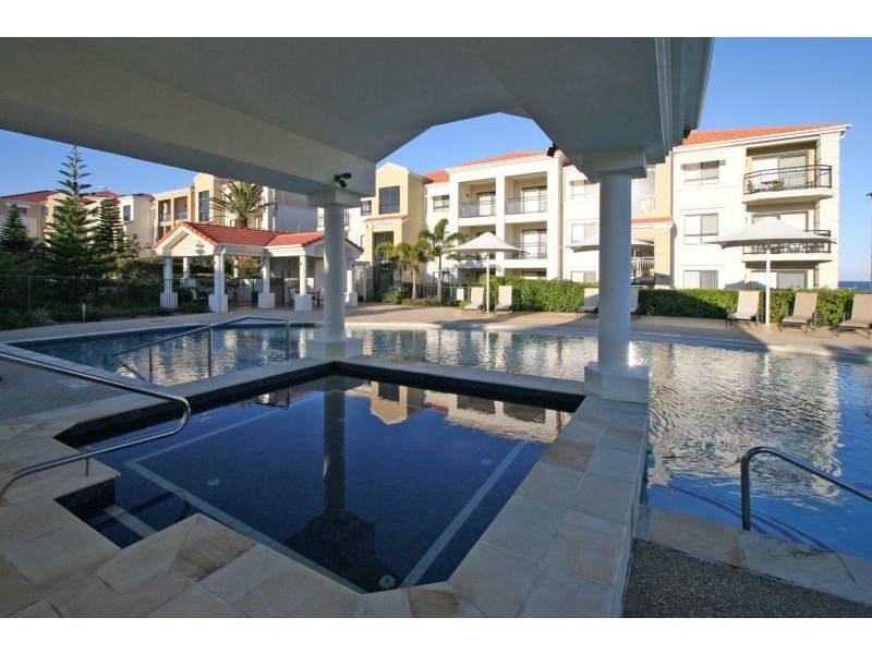 20-21 Pacific Parade, Yamba NSW 2464