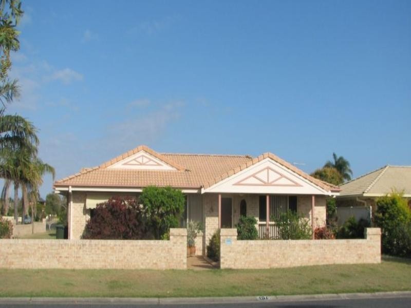 1,70 Acacia Circuit, Yamba NSW 2464