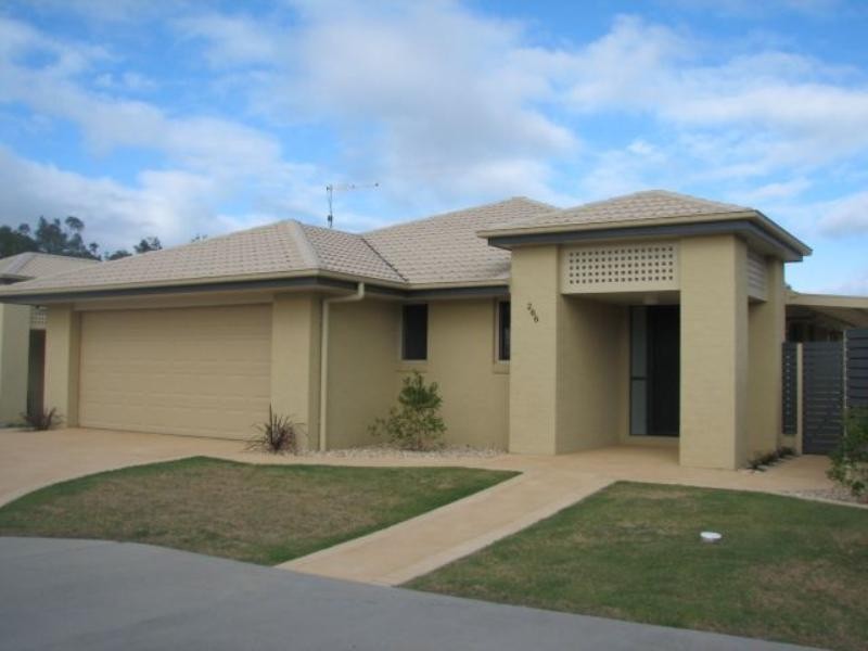 266 Yamba Road, Yamba NSW 2464