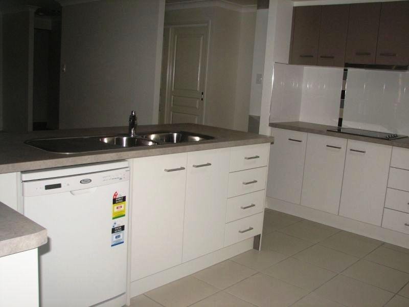 2 Buccaneers Court, Yamba NSW 2464