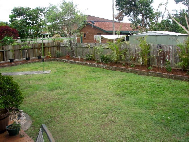9 Roseland Avenue, Yamba NSW 2464