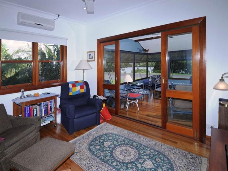 37 Chatsworth Road, Chatsworth Island, Yamba NSW 2464