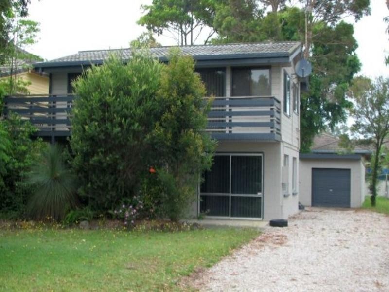 28 Yamba Road, Yamba NSW 2464