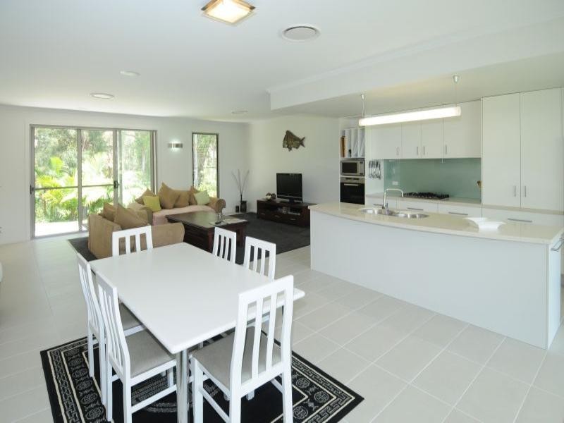 2/8 Coquette Close, Yamba NSW 2464