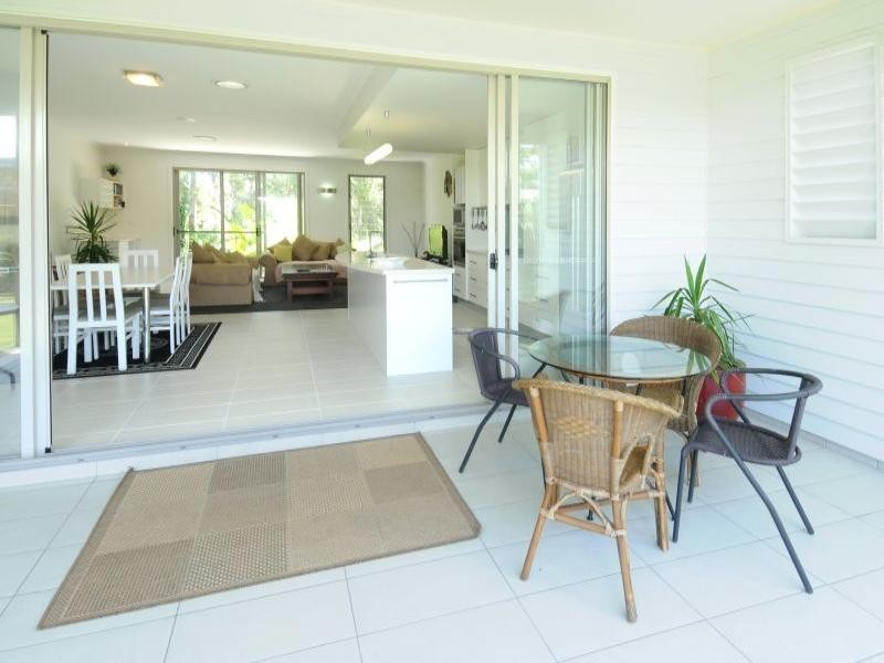 2/8 Coquette Close, Yamba NSW 2464