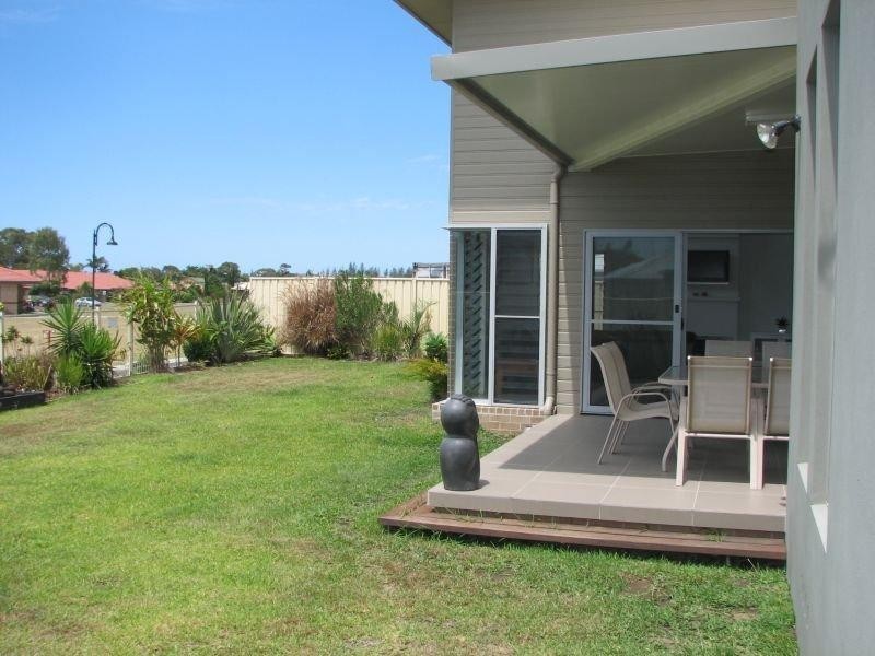 24 William Avenue, Yamba NSW 2464