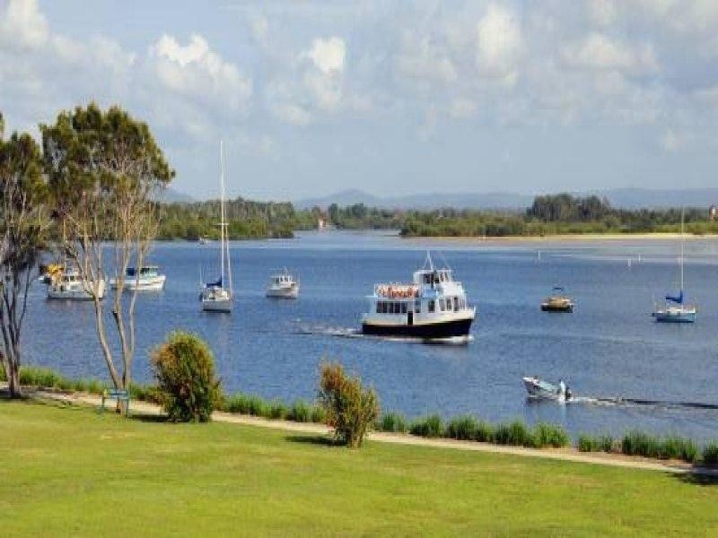 3 Bent Street, Yamba NSW 2464