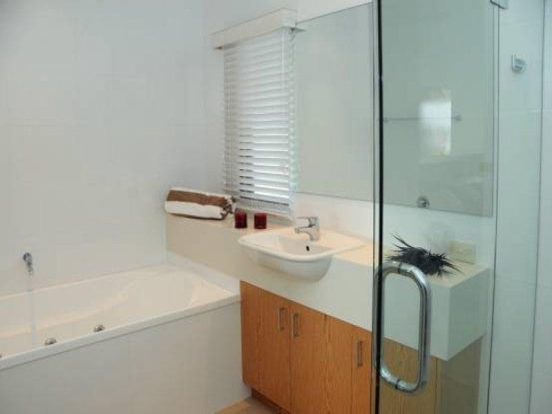 3 Bent Street, Yamba NSW 2464