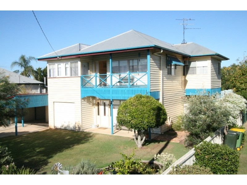 16 Moore Street, Victoria Point QLD 4165