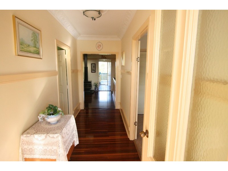 16 Moore Street, Victoria Point QLD 4165